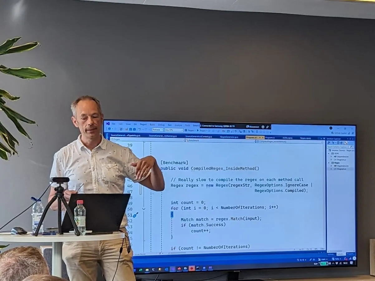 Tore Nestenius presenting at a .NET Skåne meetup