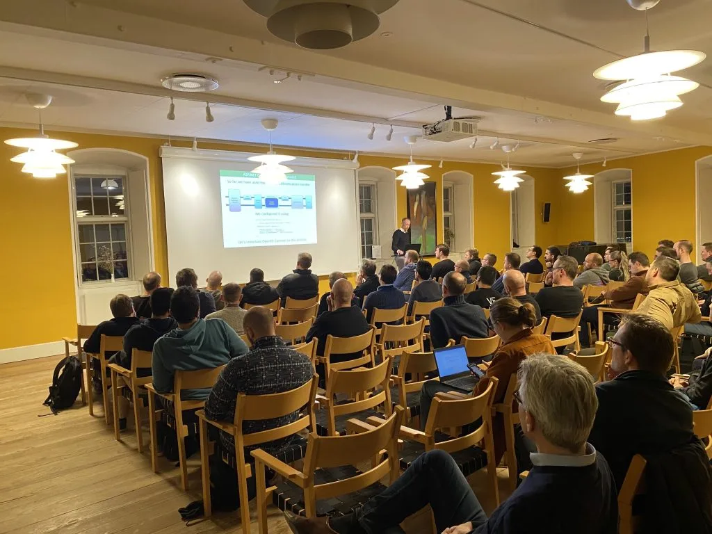 Tore presenting Demystifying Authentication in ASP.NET Core - at the local .NET usergroup in Copenhagen.